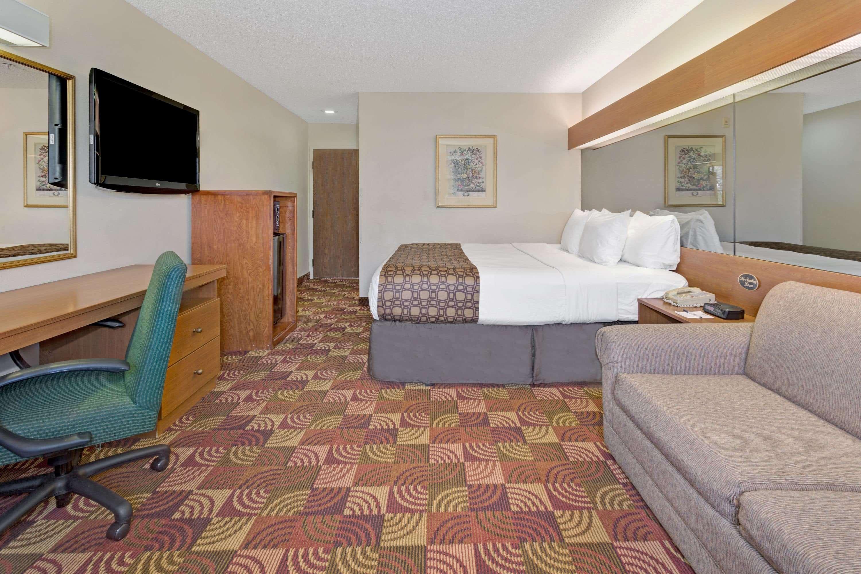Microtel Inn & Suites By Wyndham Denver Airport Exterior photo